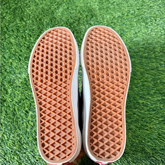 Vans Old Skool Black White Low Top Skate Shoes Suede Canvas Women’s 9 - Picture 8 of 8